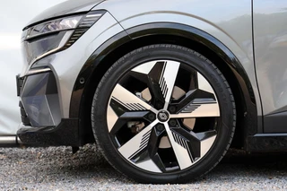 Renault Megane E-Tech – thumbnail 30