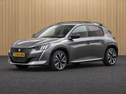 Peugeot 208 1.2 PureTech GT 130PK Automaat | Navi / Pano / Camera