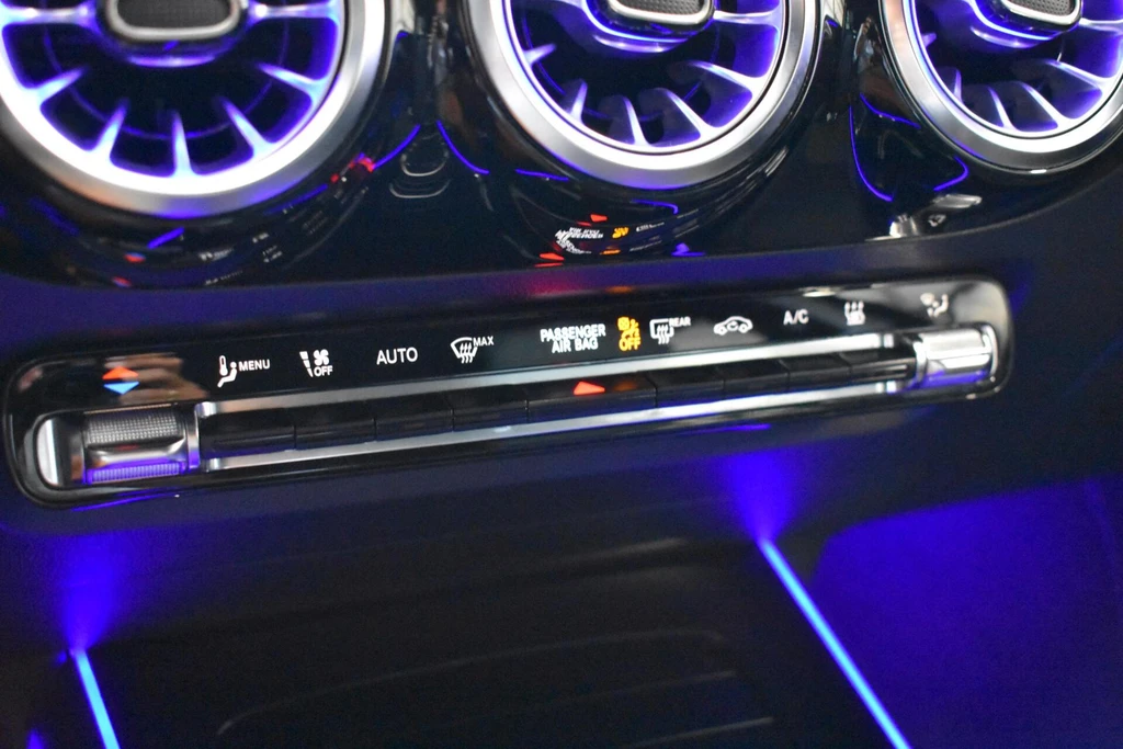 Mercedes-Benz EQA – foto 19