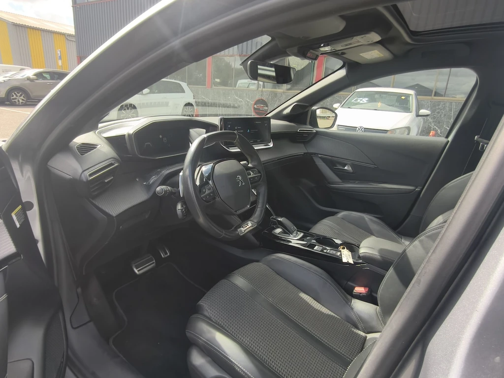 Peugeot 208 – foto 9
