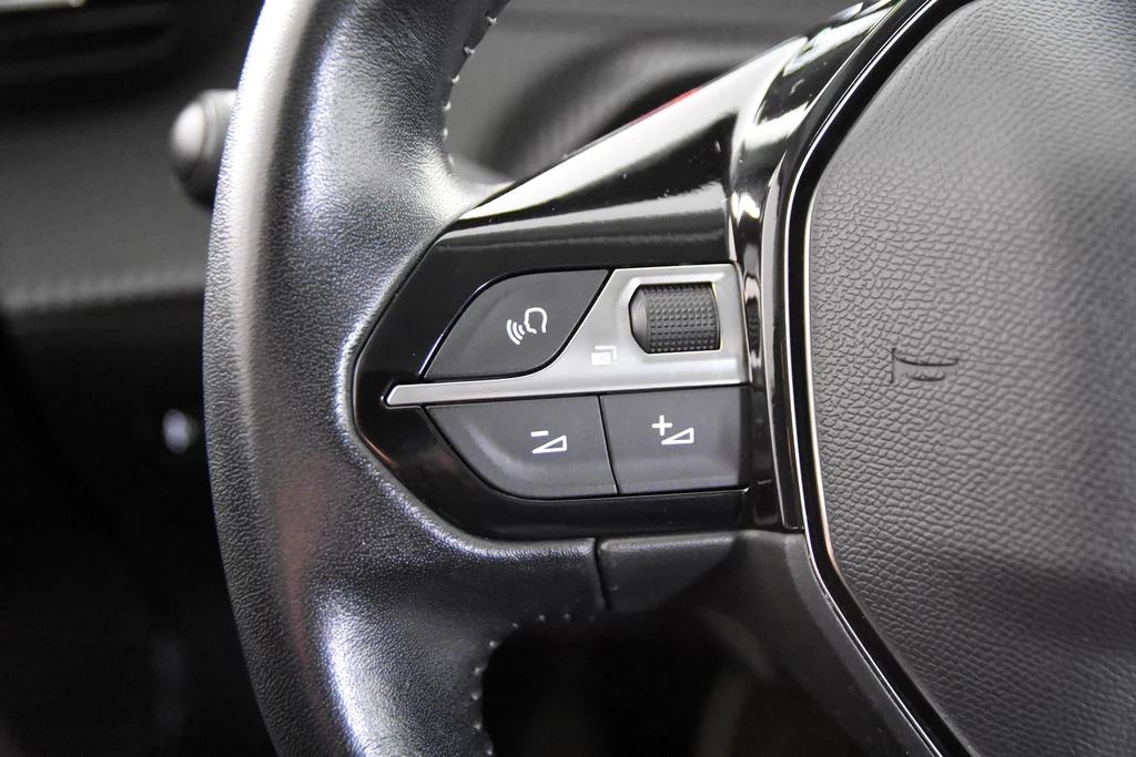 Peugeot 208 – foto 22