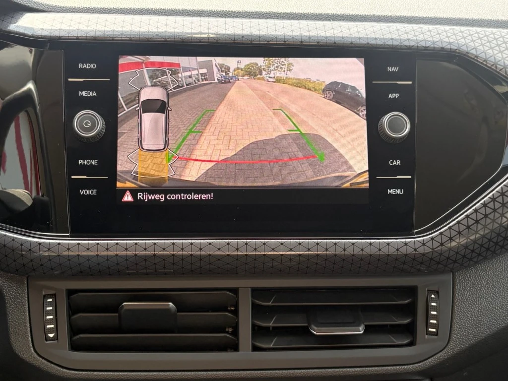 Volkswagen T-Cross – foto 10
