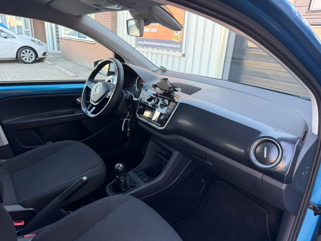 Volkswagen up! – foto 23