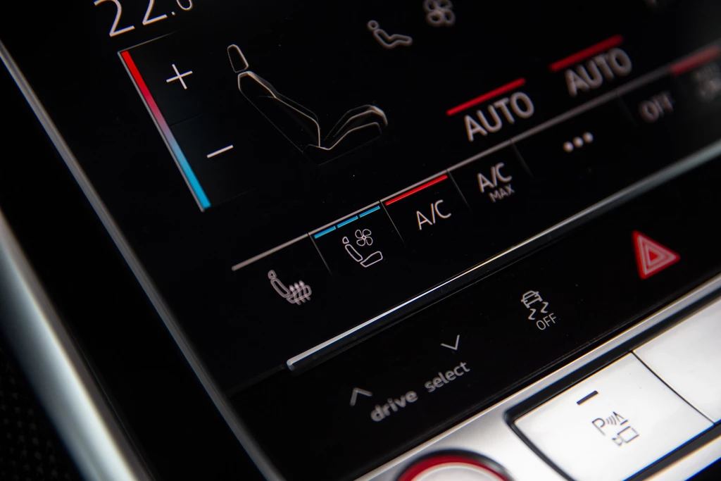 Audi SQ8 – foto 33