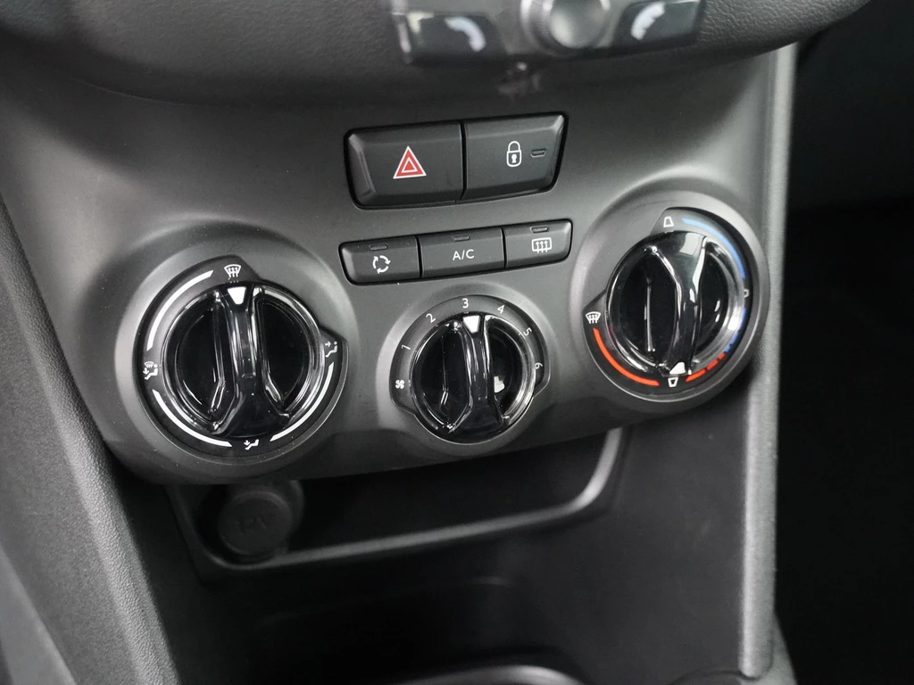 Peugeot 208 – foto 19