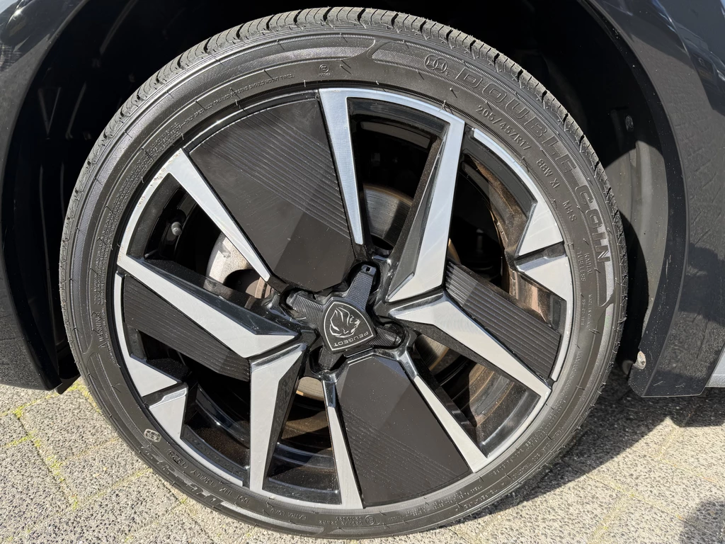 Peugeot 208 – foto 10