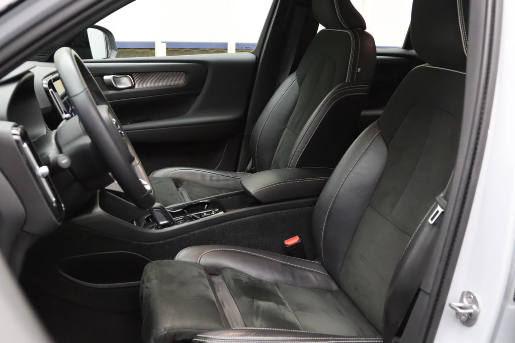 Volvo XC40 – foto 11