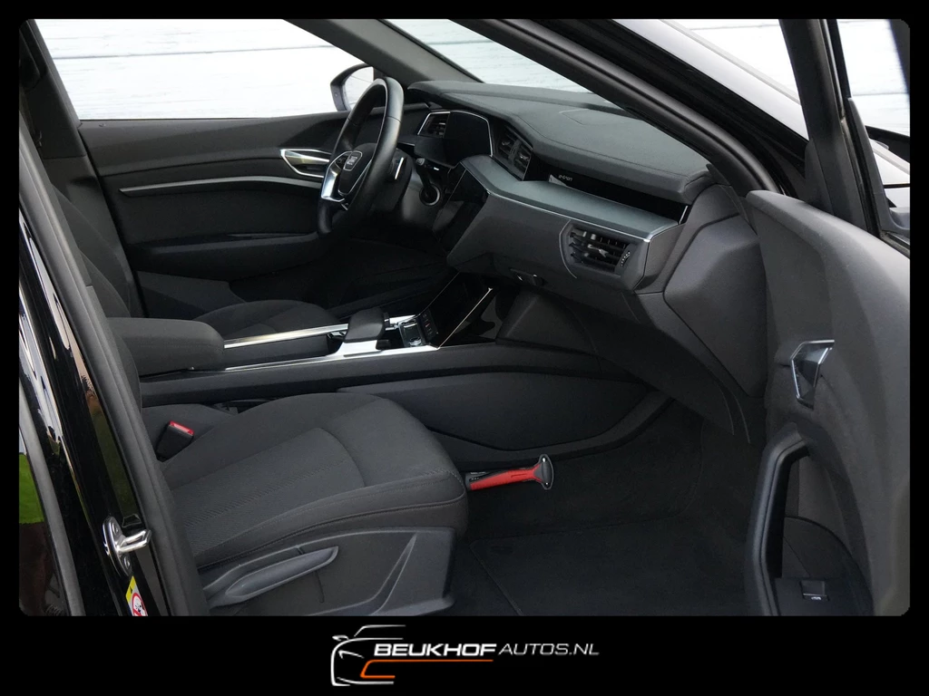 Audi e-tron – foto 18