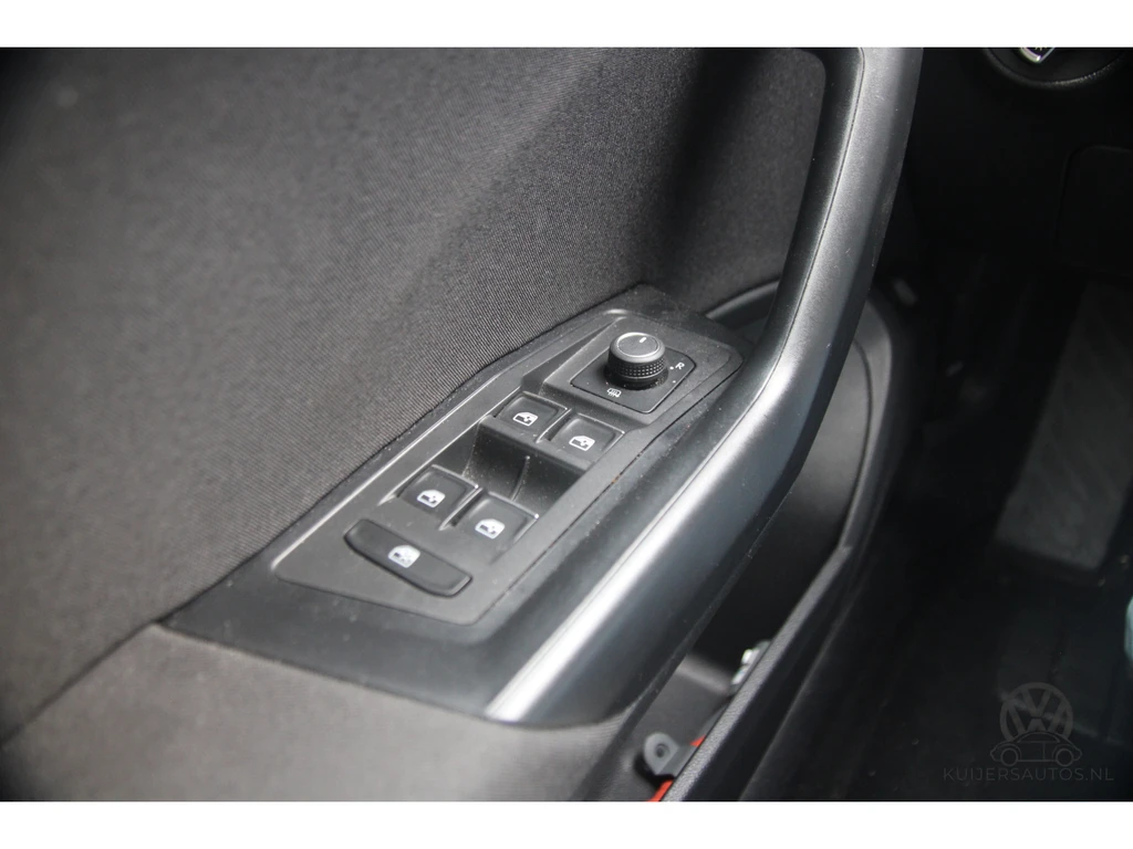 Volkswagen T-Roc – foto 14