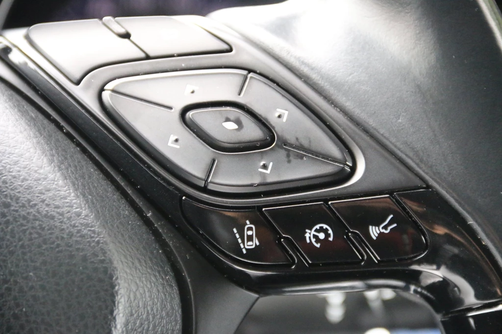 Toyota C-HR – foto 15