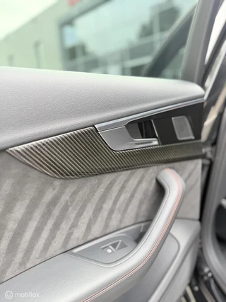 Audi RS4 – thumbnail 40