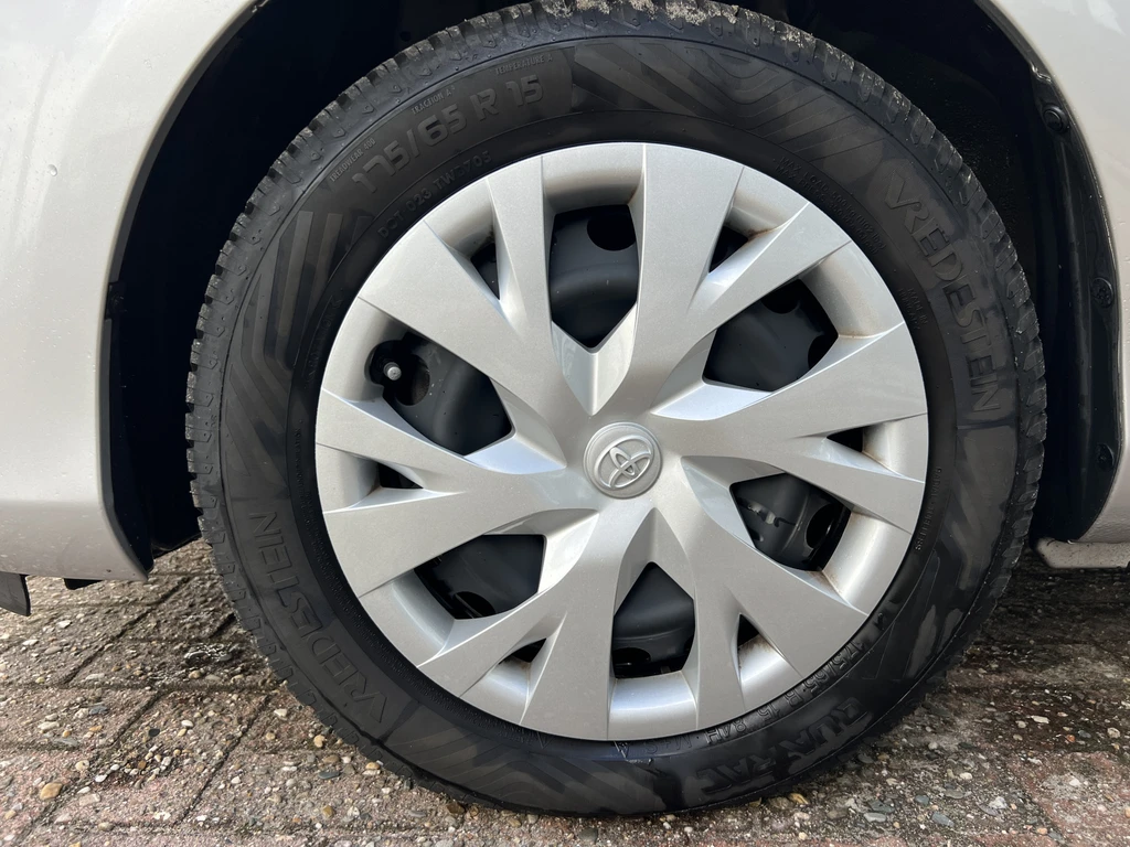 Toyota Yaris – foto 24