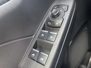 Ford Kuga – thumbnail 25