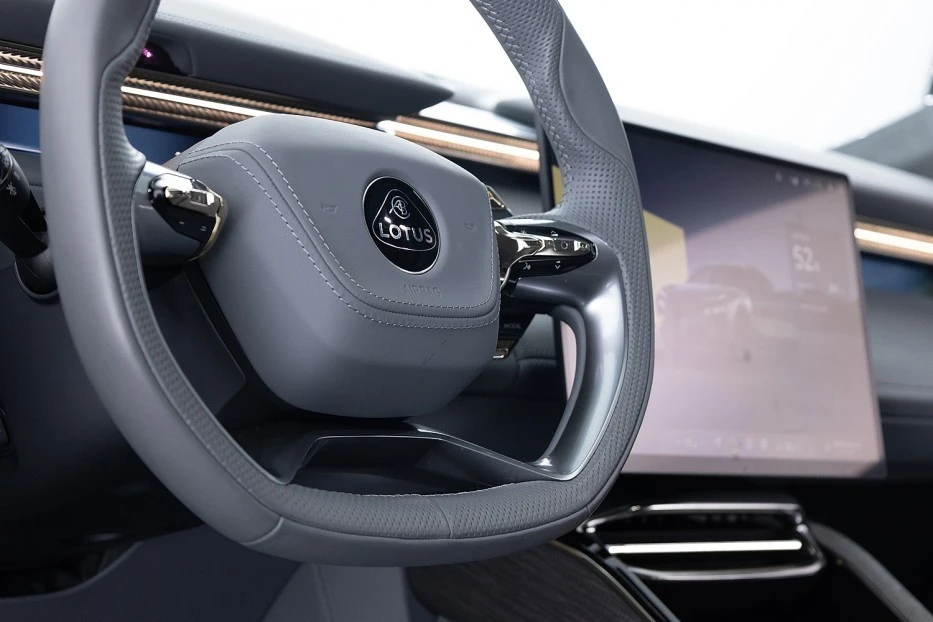 Lotus Eletre – foto 38