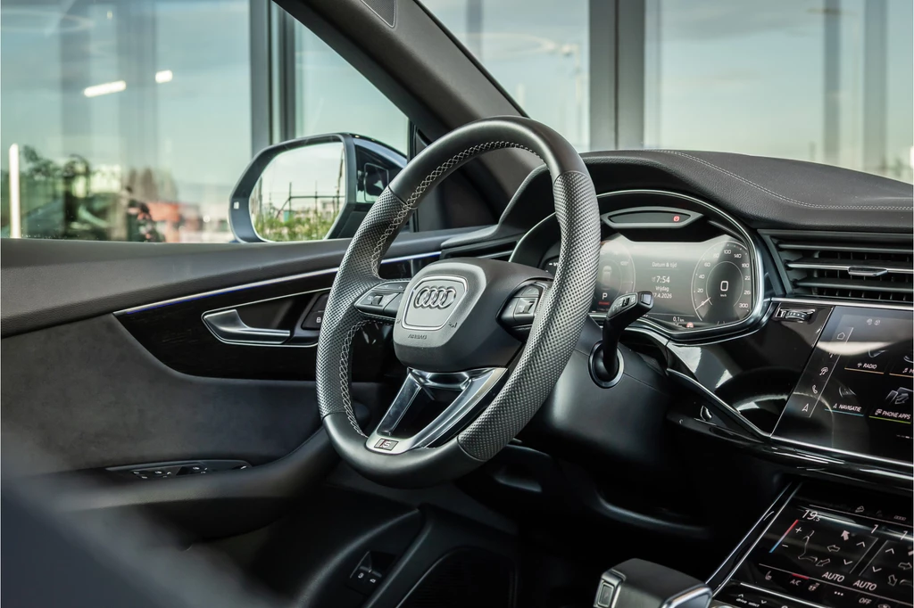 Audi Q8 – foto 13