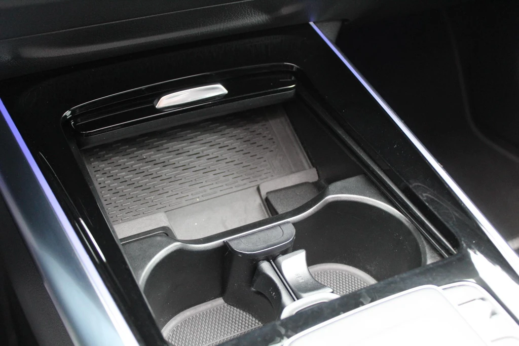 Mercedes-Benz EQA – foto 33