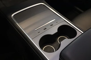 Tesla Model Y – thumbnail 12