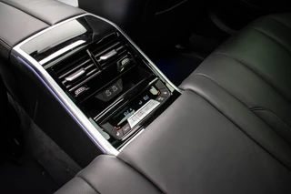 BMW 8 Serie – thumbnail 17