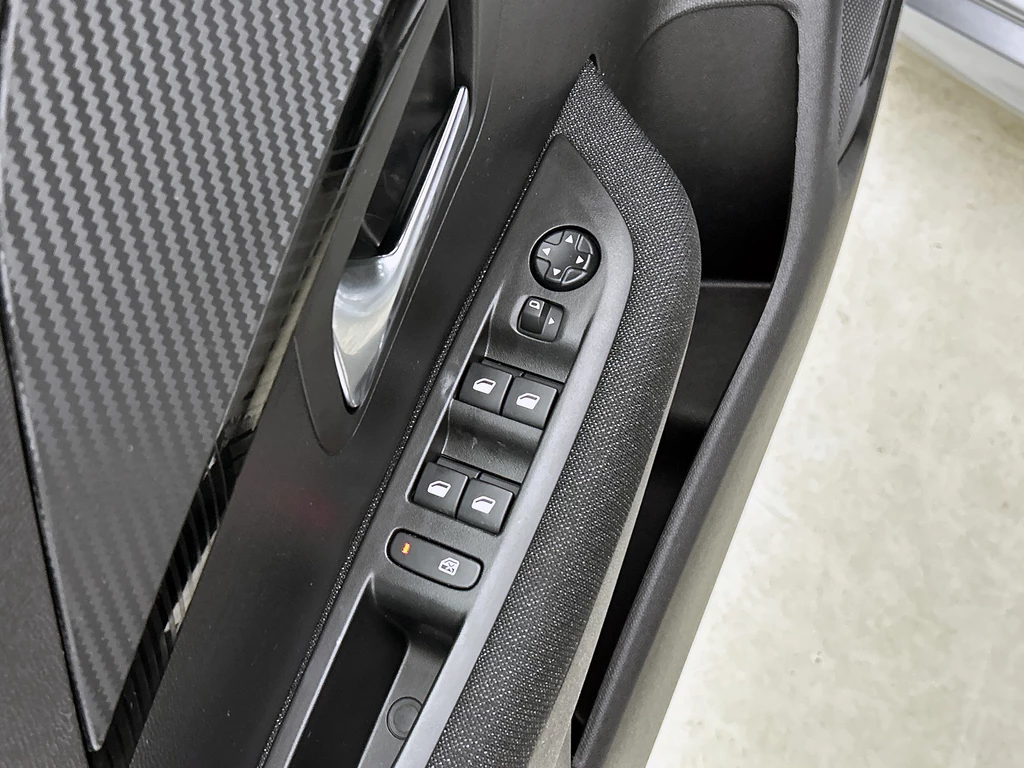 Peugeot 208 – foto 25