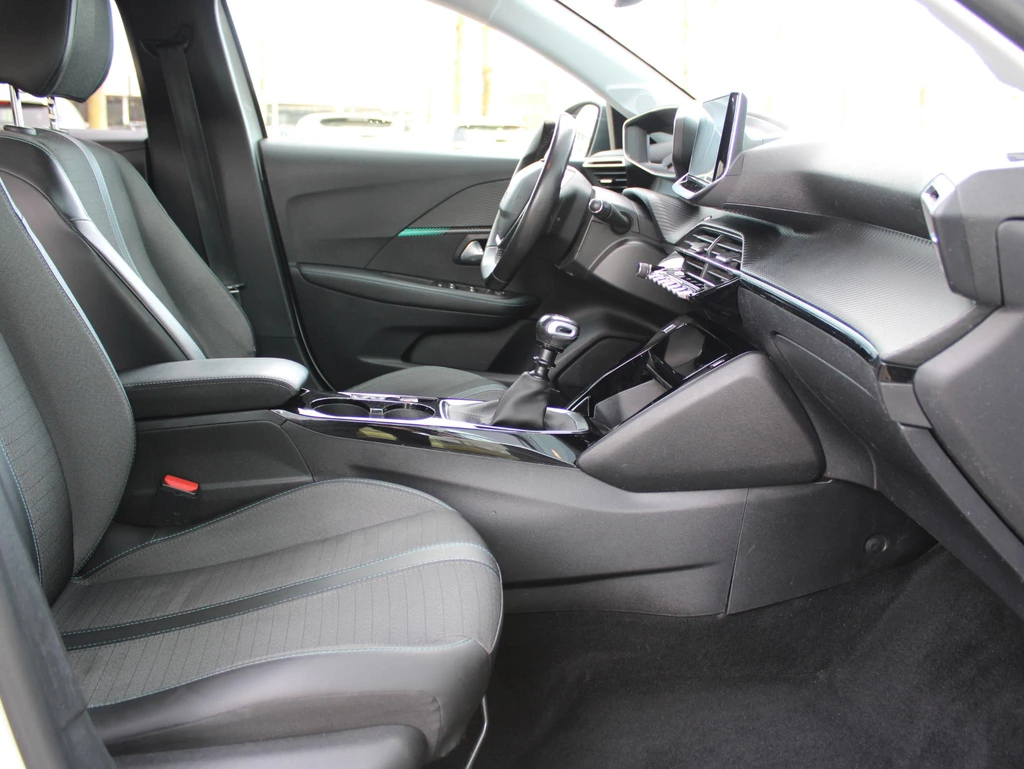 Peugeot 208 – foto 9