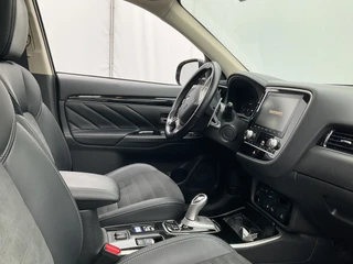 Mitsubishi Outlander – thumbnail 22