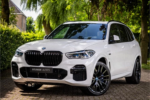 BMW X5 xDrive45e M Sport 22" Laser Crafted Clarity HUD Panorama Trekhaak