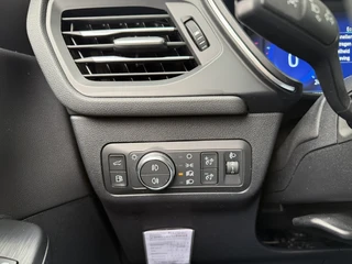 Ford Kuga – thumbnail 30