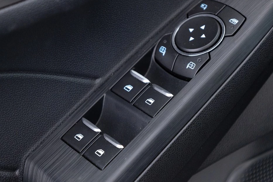 Ford Kuga – foto 17