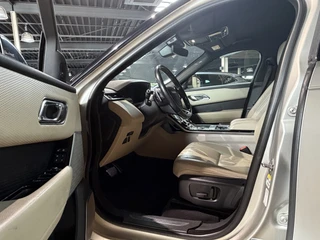 Land Rover Range Rover Velar – thumbnail 8
