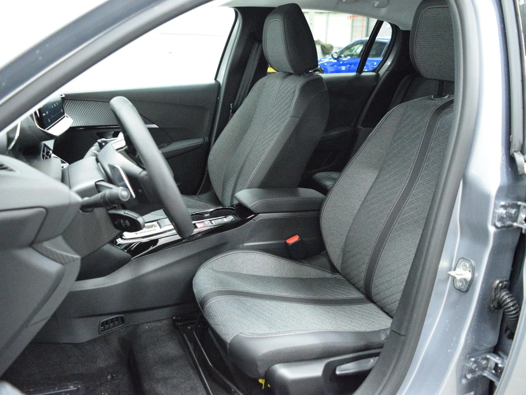 Peugeot 208 – foto 15