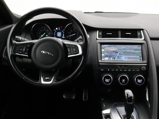 Jaguar E-PACE – thumbnail 8