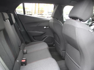 Peugeot 2008 – thumbnail 8