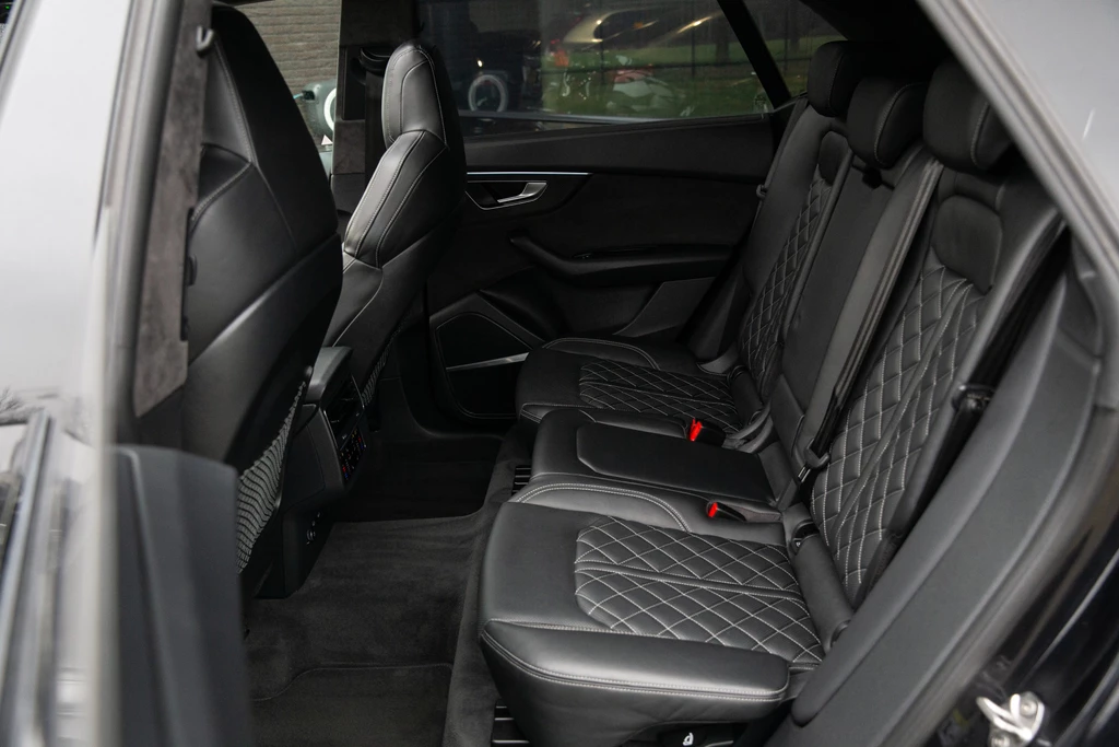 Audi SQ8 – foto 14