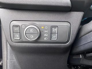 Ford Kuga – thumbnail 24