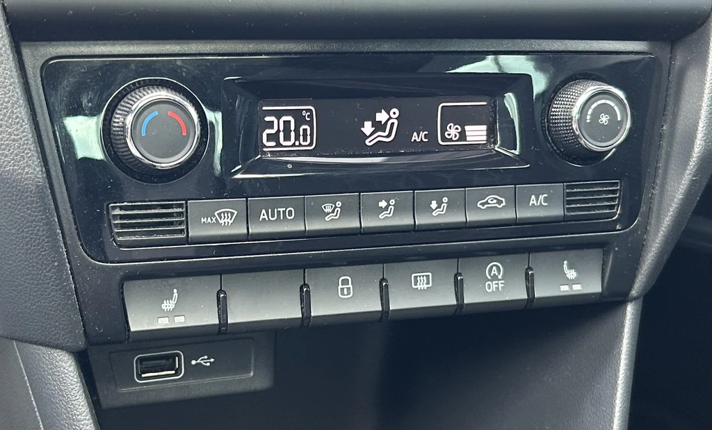 Škoda Rapid – foto 15