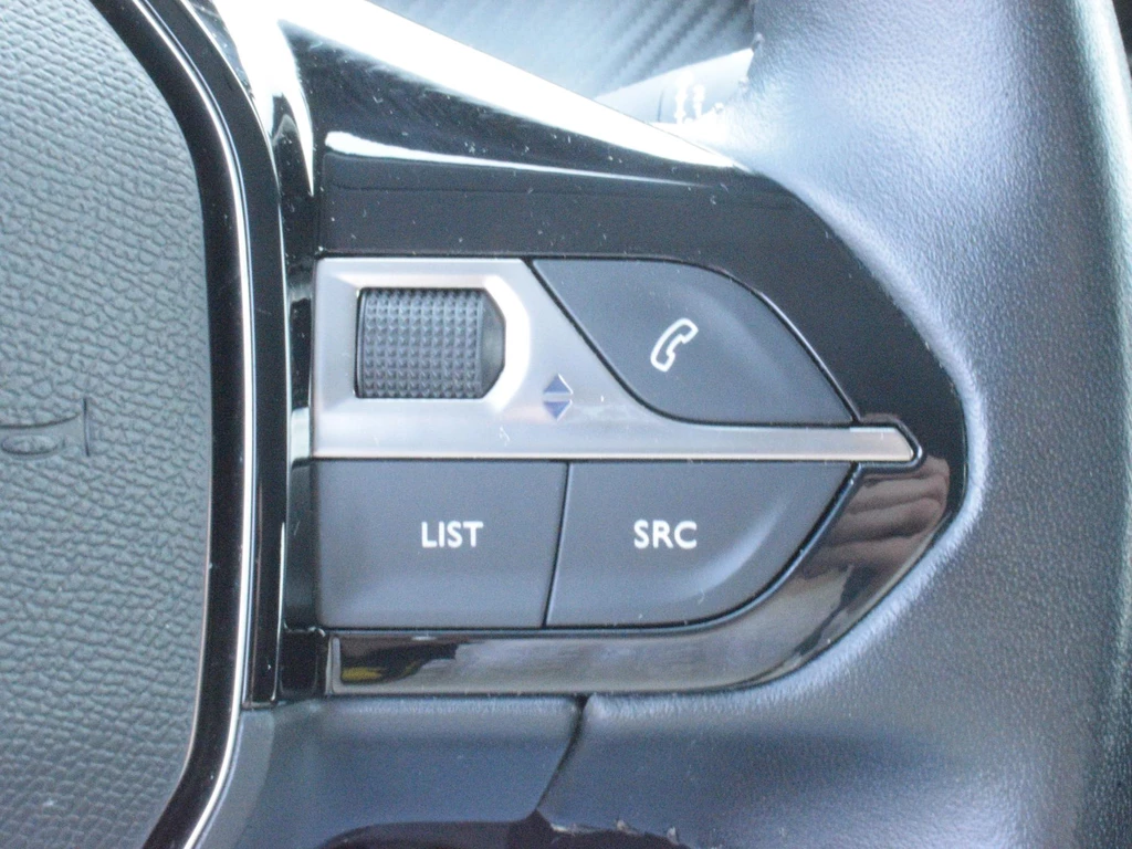 Peugeot 208 – foto 19