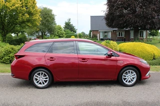 Toyota Auris – thumbnail 4