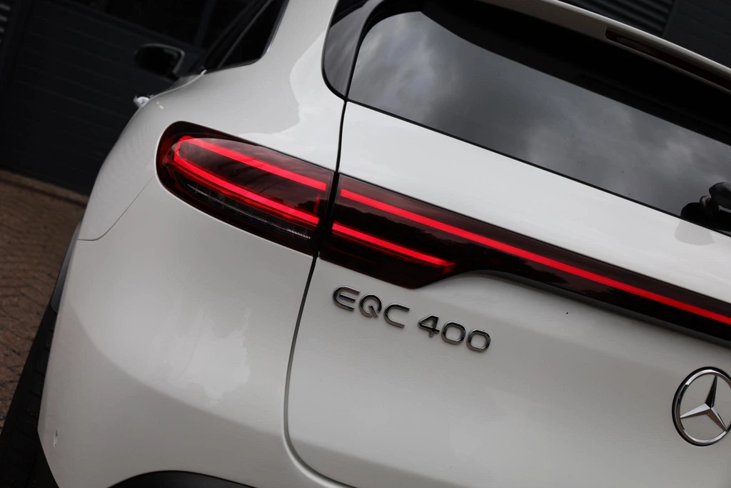 Mercedes-Benz EQC – foto 12