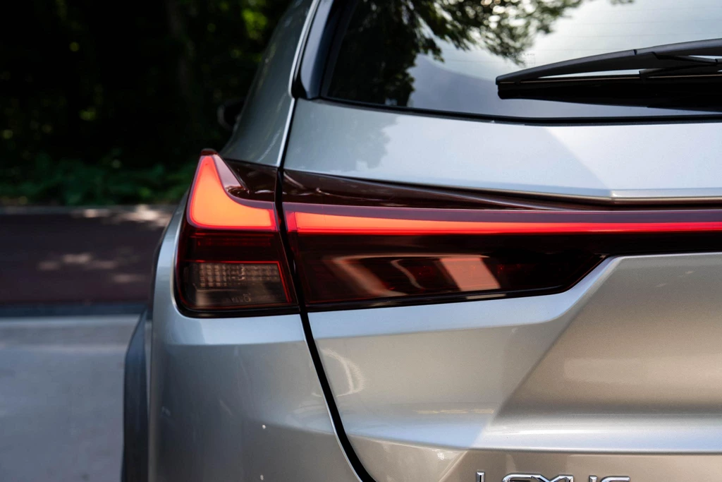 Lexus UX – foto 22