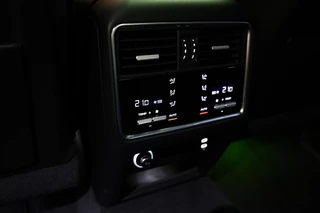 Porsche Cayenne – thumbnail 24
