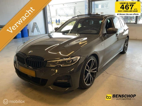 BMW 3-serie Touring 330i M Sport Panodak Leer Navi HUD Harman Kardon NL Auto