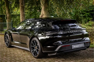 Porsche Taycan – thumbnail 6