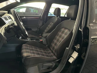 Volkswagen Golf – thumbnail 11