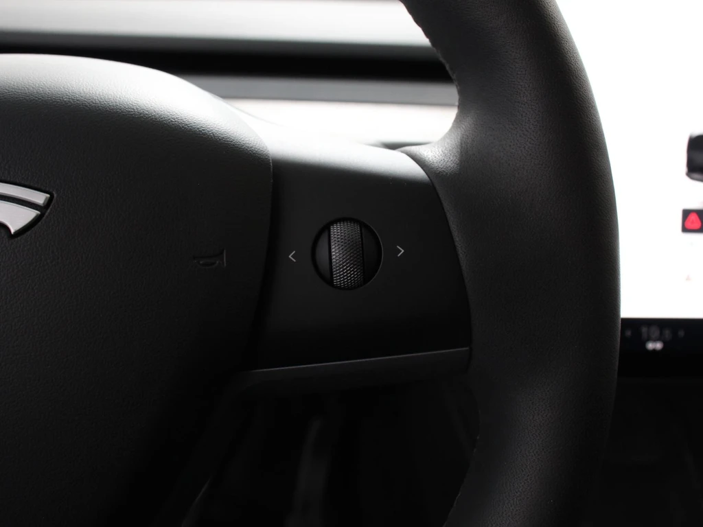 Tesla Model Y – foto 19