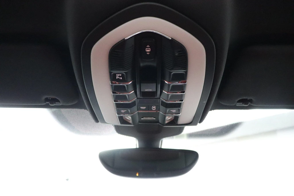 Porsche Cayenne – foto 27