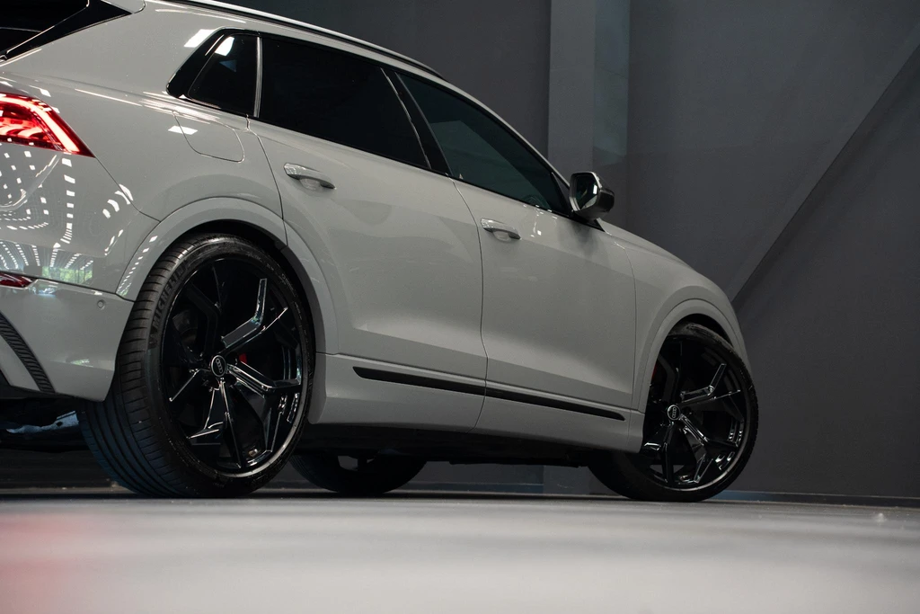Audi SQ8 – foto 7