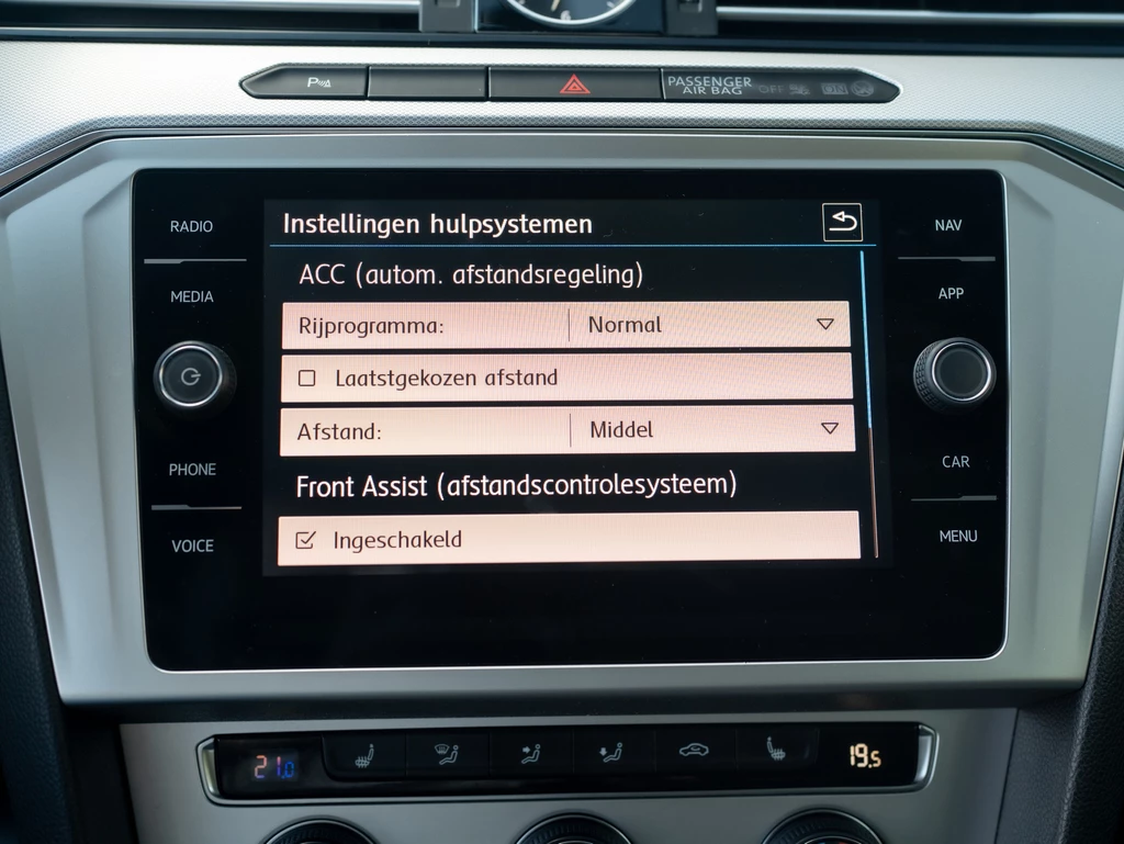 Volkswagen Passat – foto 44