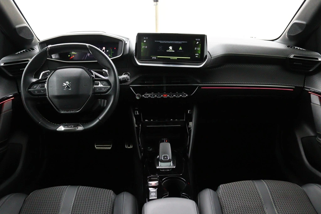 Peugeot 208 – foto 10