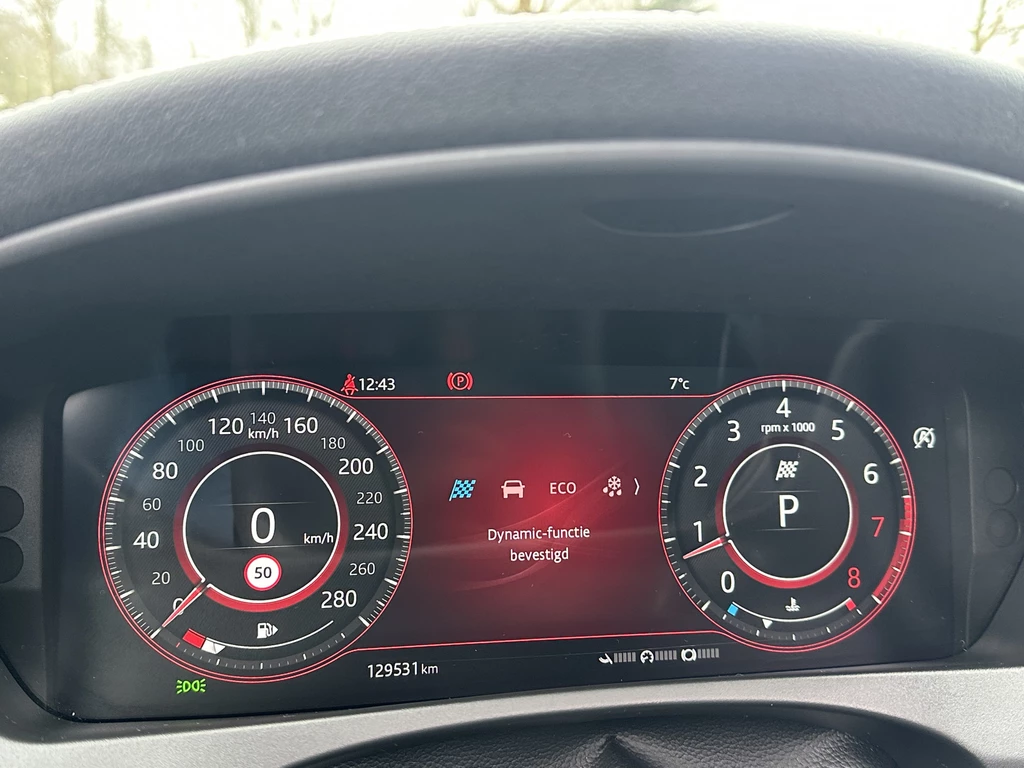 Jaguar F-PACE – foto 32