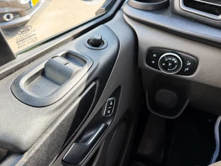 Ford Transit Custom – thumbnail 16